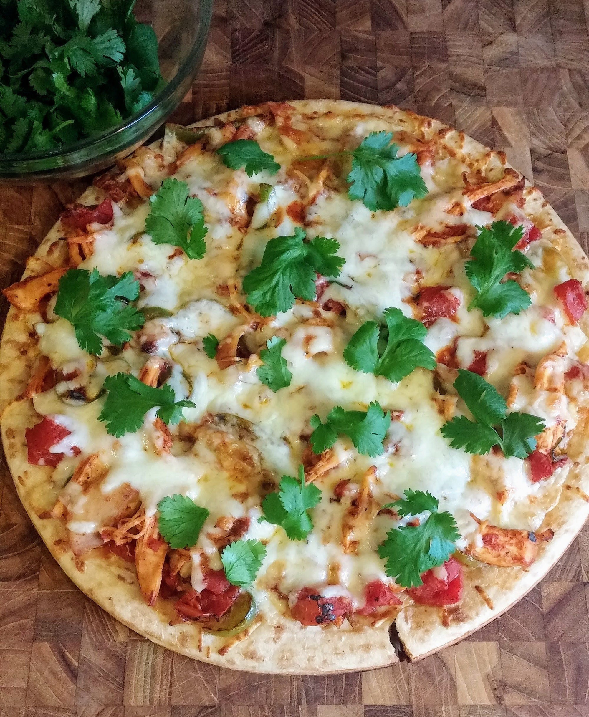 Easy Grilled Chicken Pizza